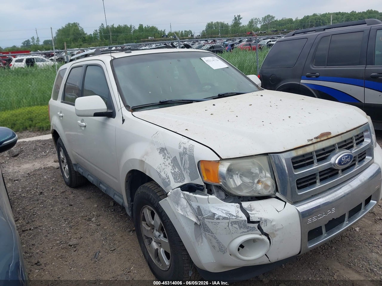 1FMCU0E7XBK****** · 2011 FORD ESCAPE LIMITED