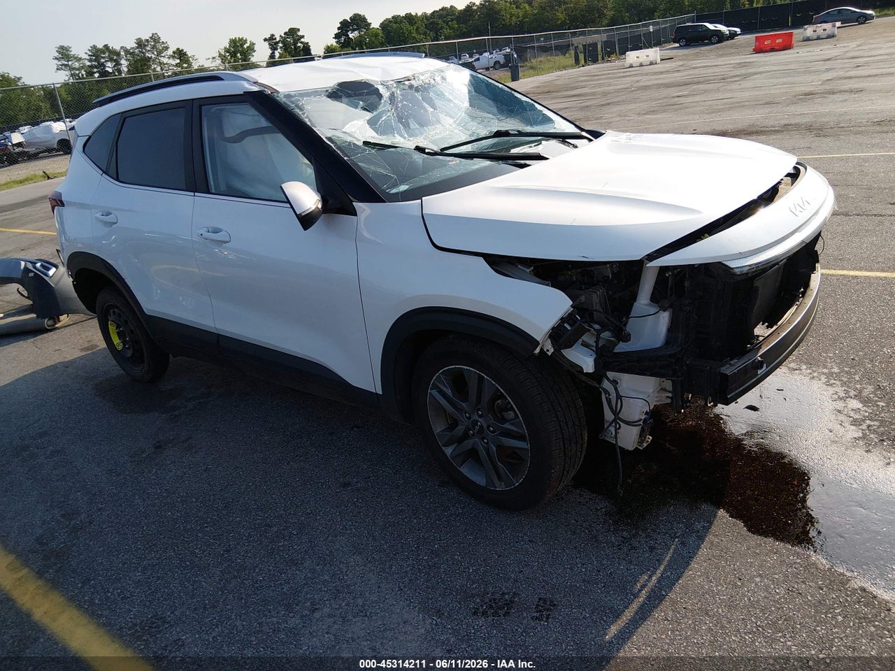 KNDEU2AA1N7****** · 2022 KIA SELTOS S