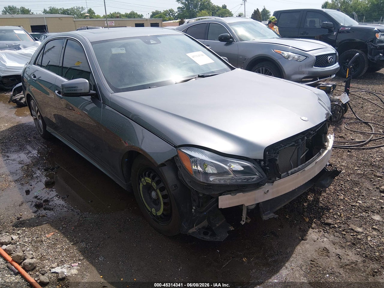 WDDHF8JB6GB****** · 2016 MERCEDES-BENZ E 350 4MATIC