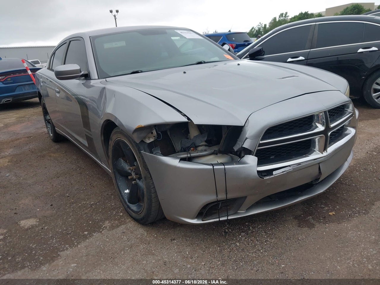2C3CDXBG4DH****** · 2013 DODGE CHARGER SE
