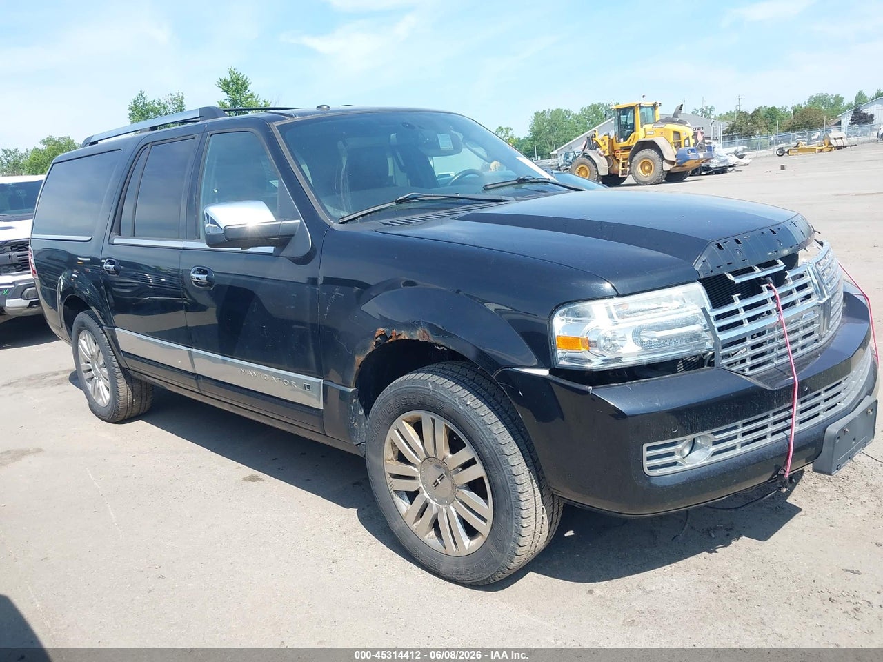 5LMJJ3J56BE****** · 2011 LINCOLN NAVIGATOR L