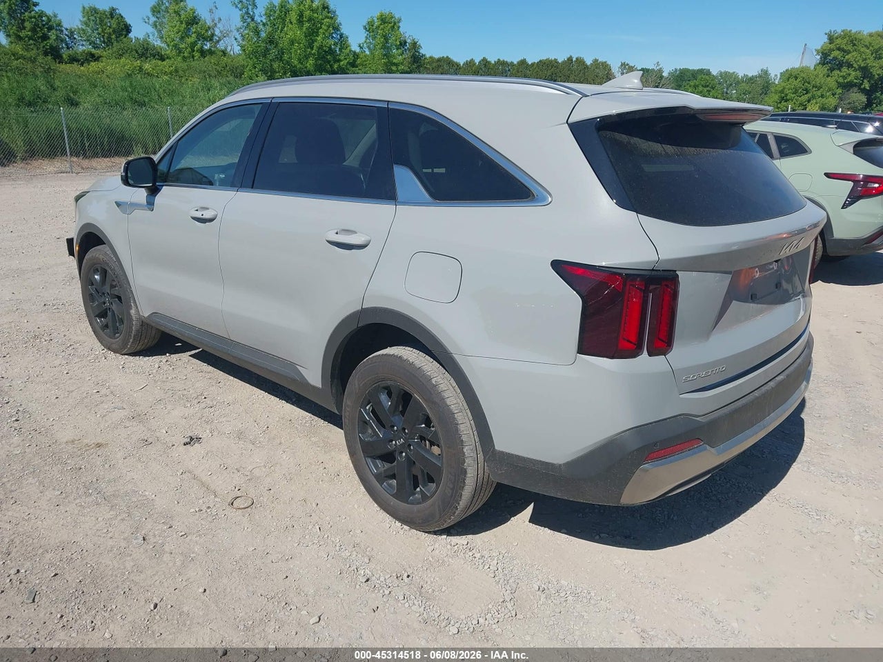 2026 KIA SORENTO S · 3/11