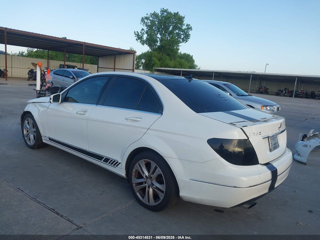 2013 MERCEDES-BENZ C 250 LUXURY · 3/10