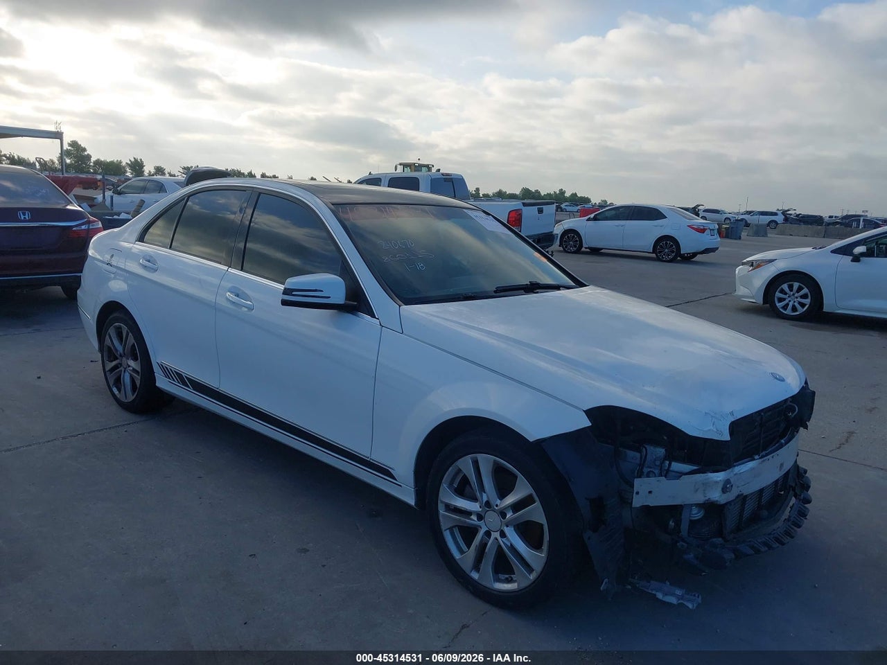 WDDGF4HB8DA****** · 2013 MERCEDES-BENZ C 250 LUXURY