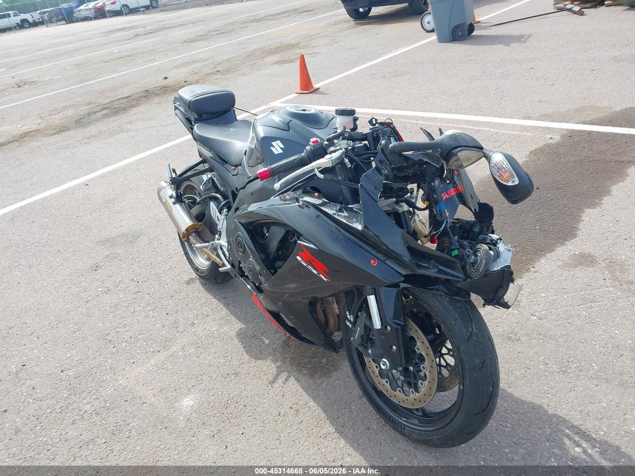 JS1GR7LA492****** · 2009 SUZUKI GSX-R750