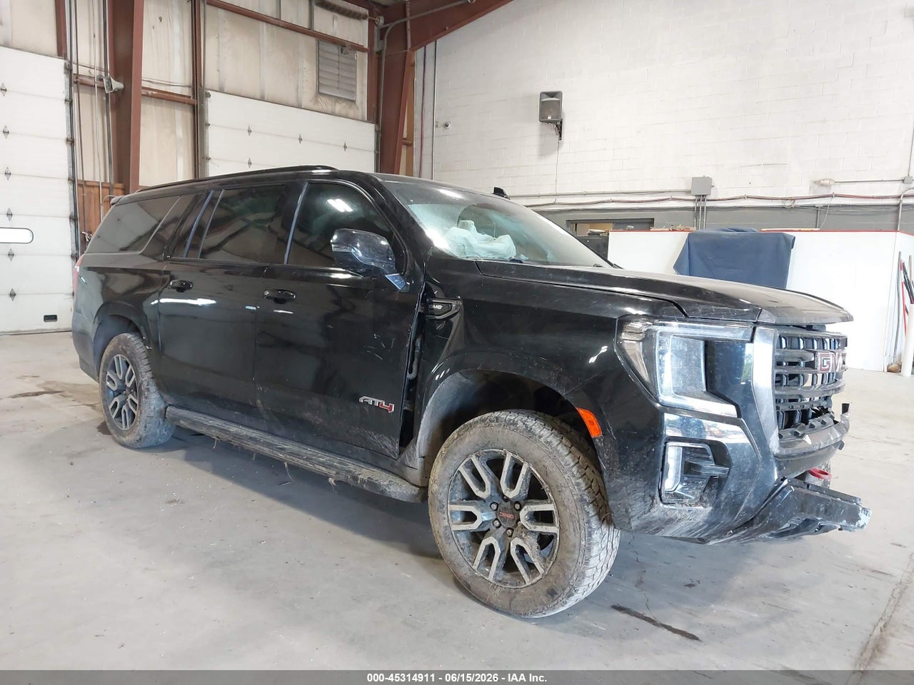 1GKS2HKD5PR****** · 2023 GMC YUKON XL 4WD AT4
