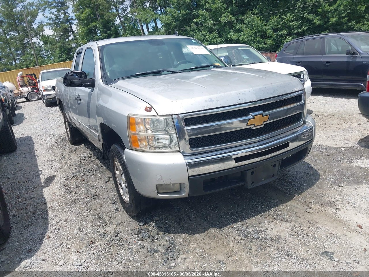 1GCRCSE03BZ****** · 2011 CHEVROLET SILVERADO 1500 LT