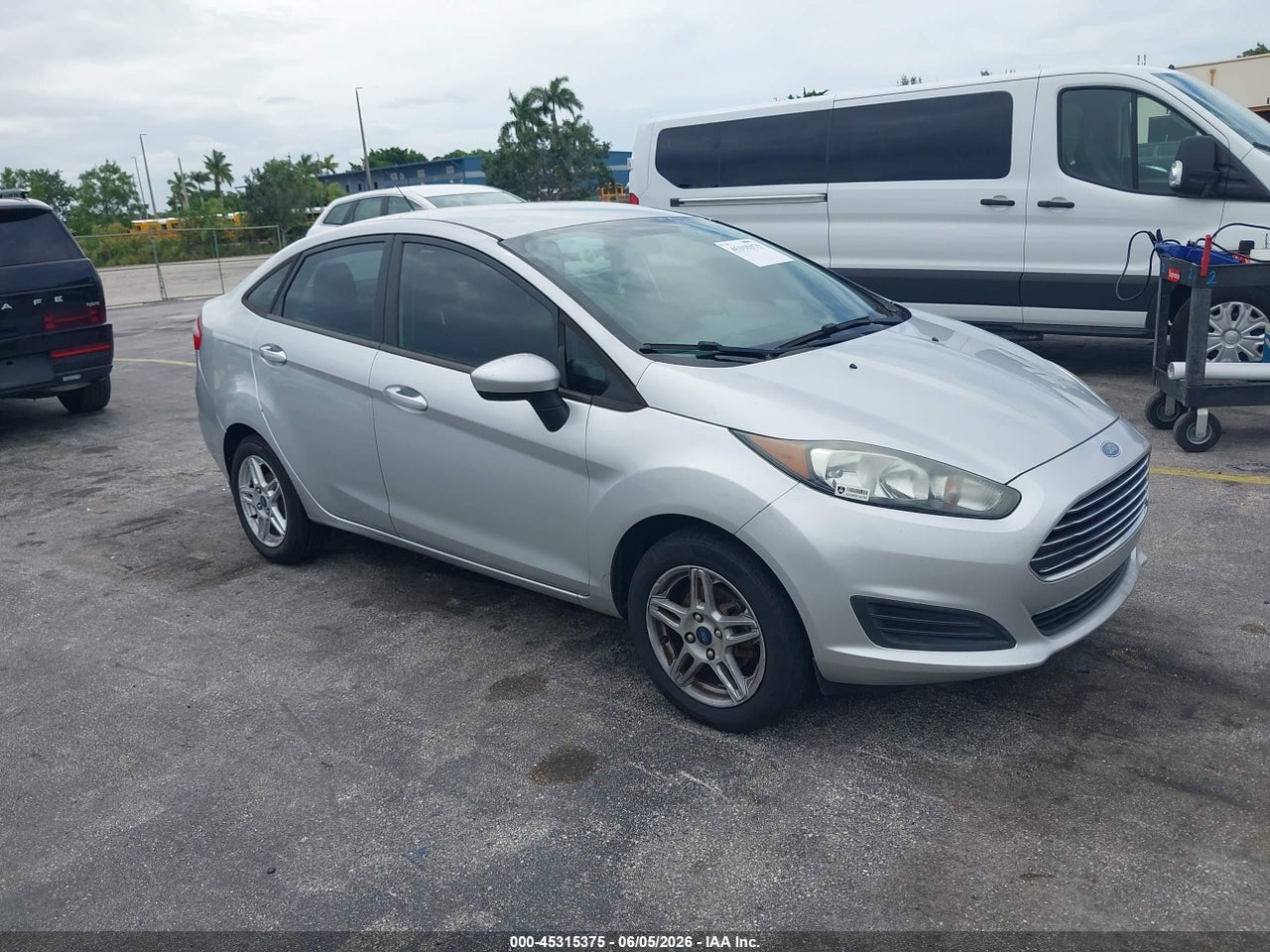 3FADP4BJ4KM****** · 2019 FORD FIESTA SE