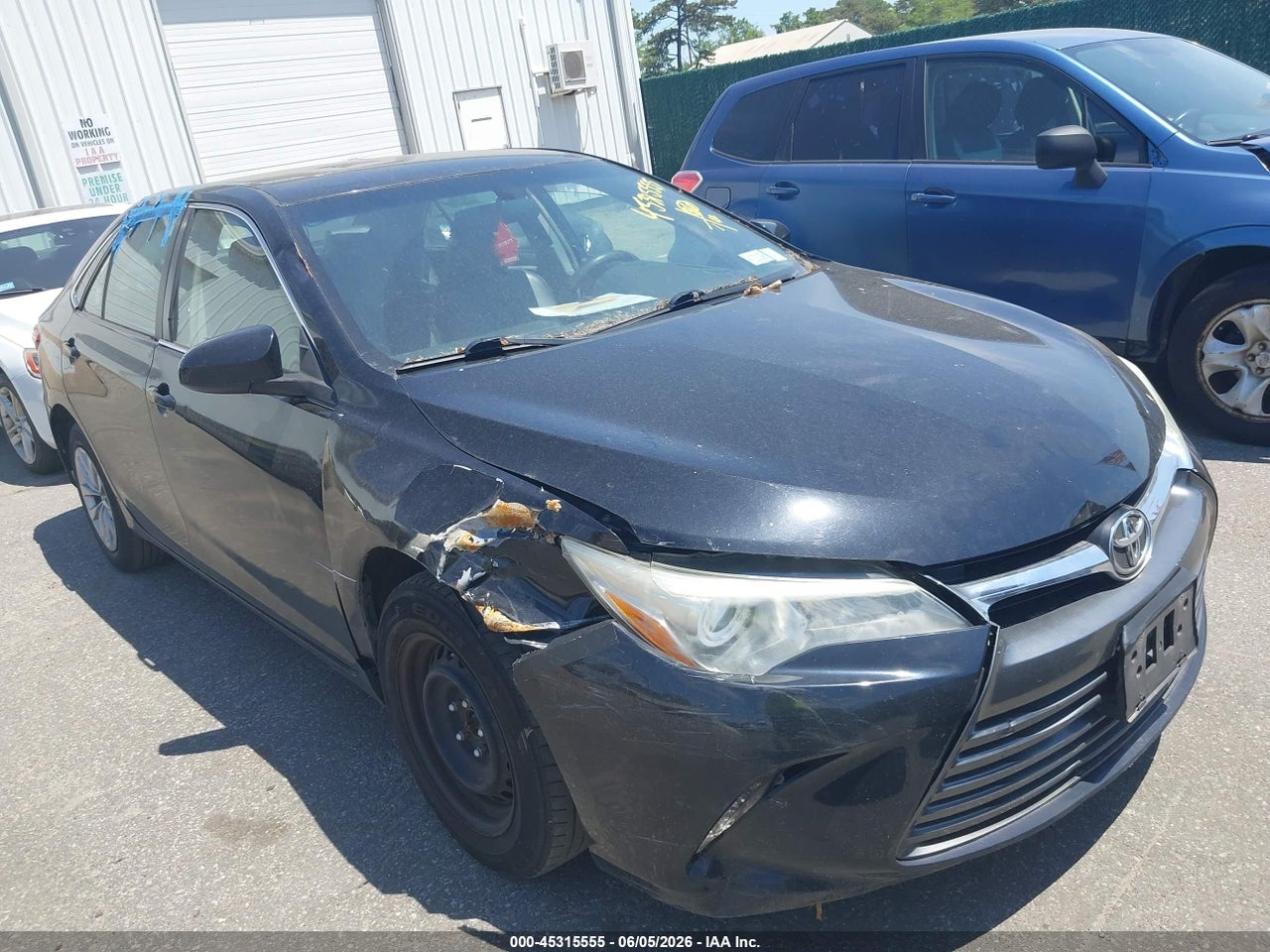 4T1BF1FK6GU****** · 2016 TOYOTA CAMRY LE
