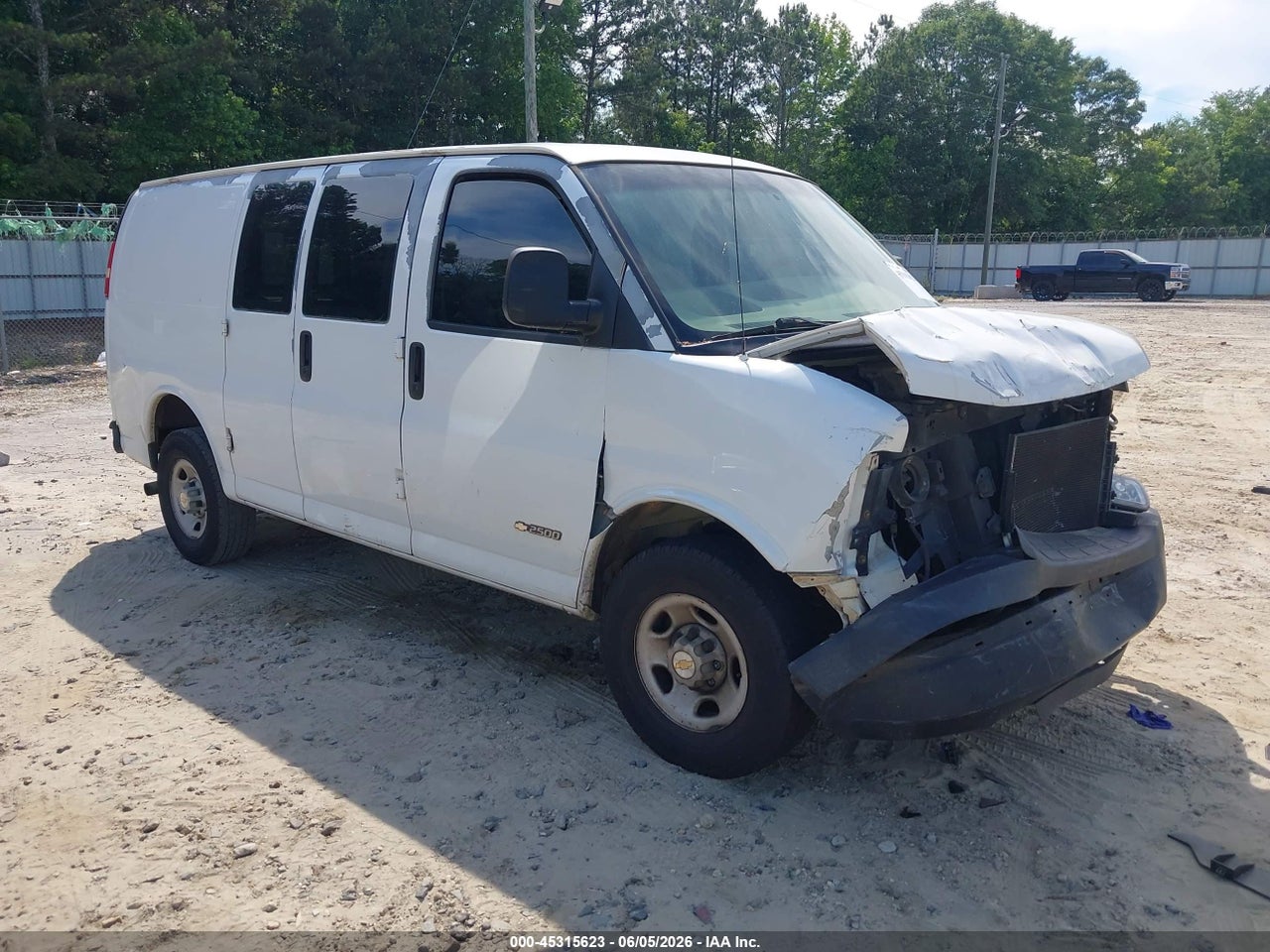 1GCGG25V451****** · 2005 CHEVROLET EXPRESS