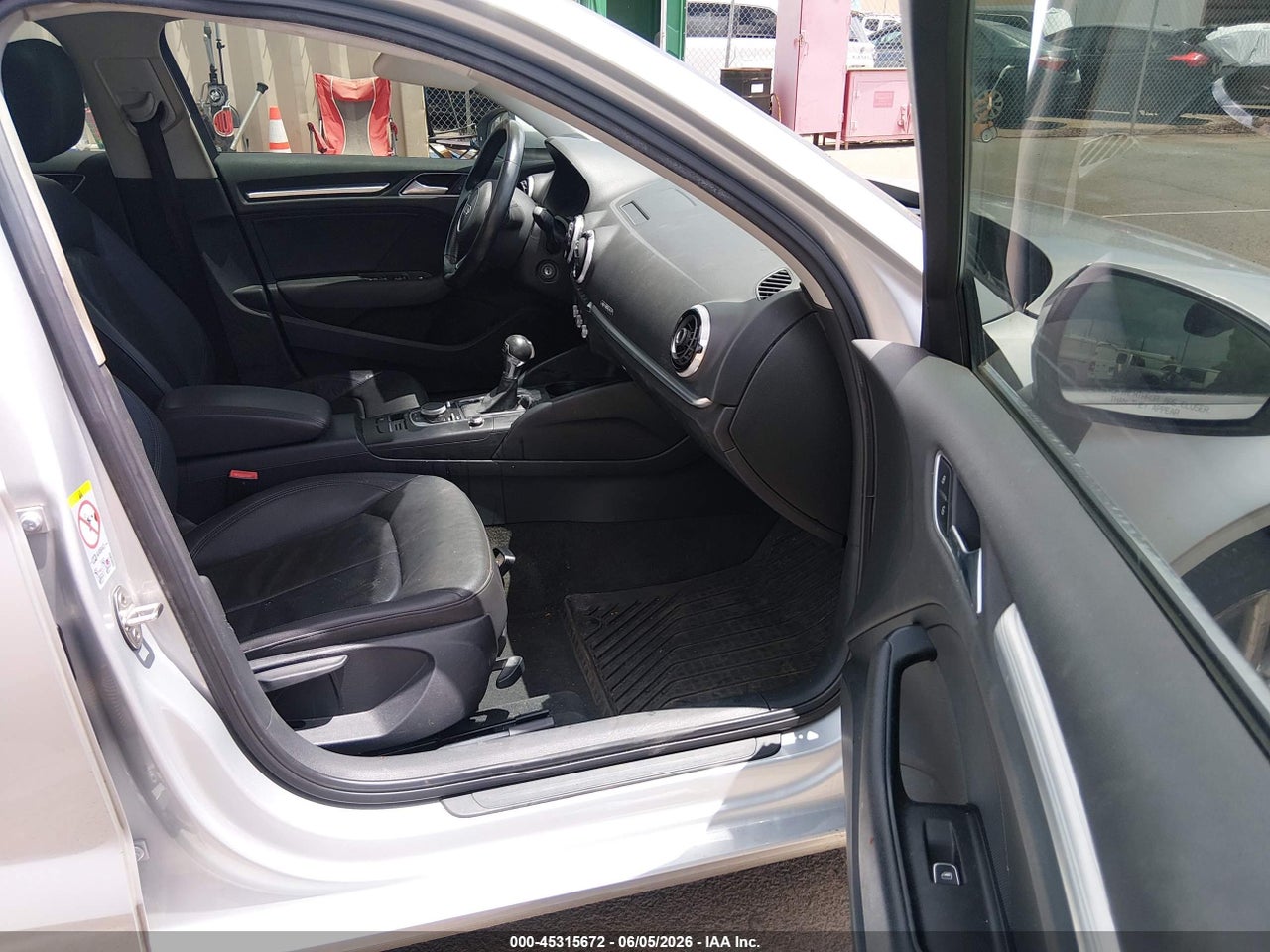 2015 AUDI A3 2.0T PREMIUM · 5/11