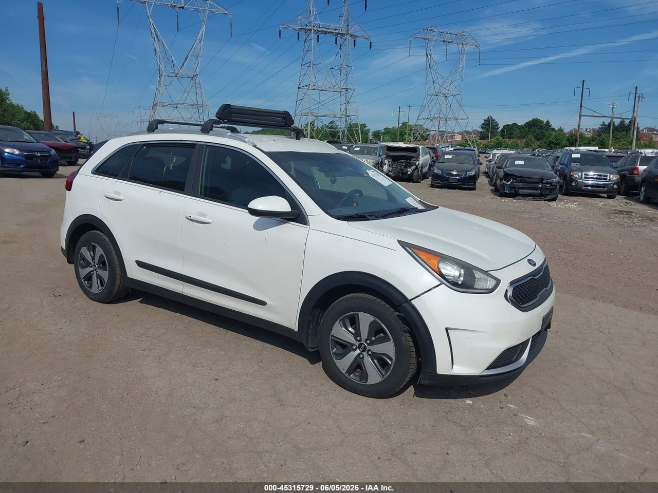 KNDCB3LC0H5****** · 2017 KIA NIRO LX