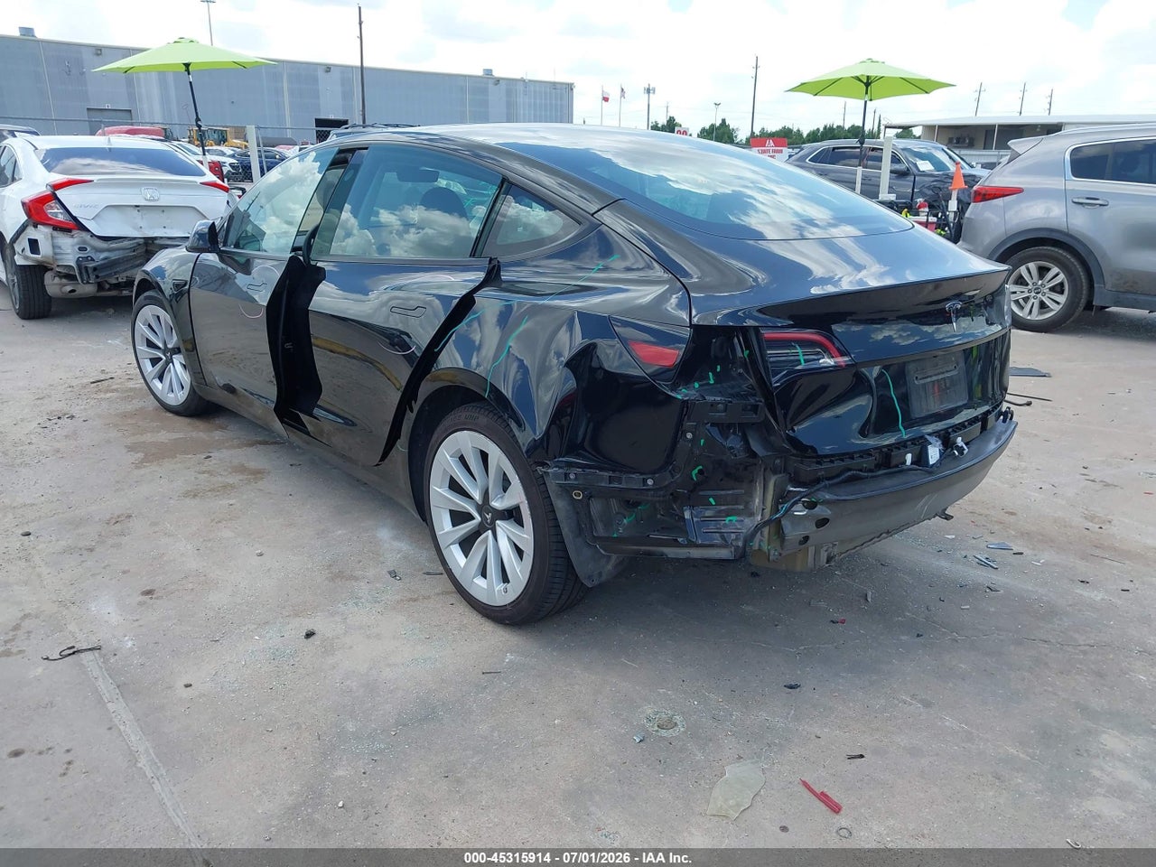 2023 TESLA MODEL 3 REAR-WHEEL DRIVE · 3/10