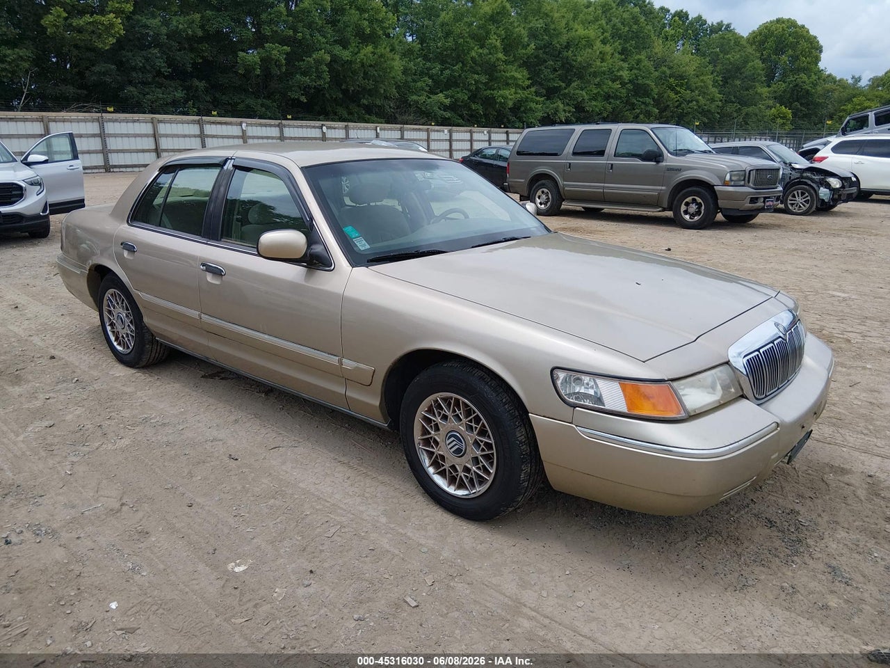 2MEFM74W5YX****** · 2000 MERCURY GRAND MARQUIS GS