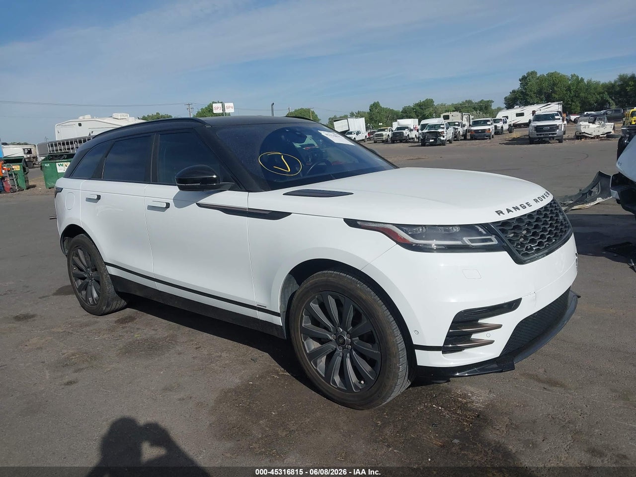 SALYL2EX1KA****** · 2019 LAND ROVER RANGE ROVER VELAR P250 R-DYNAMIC SE