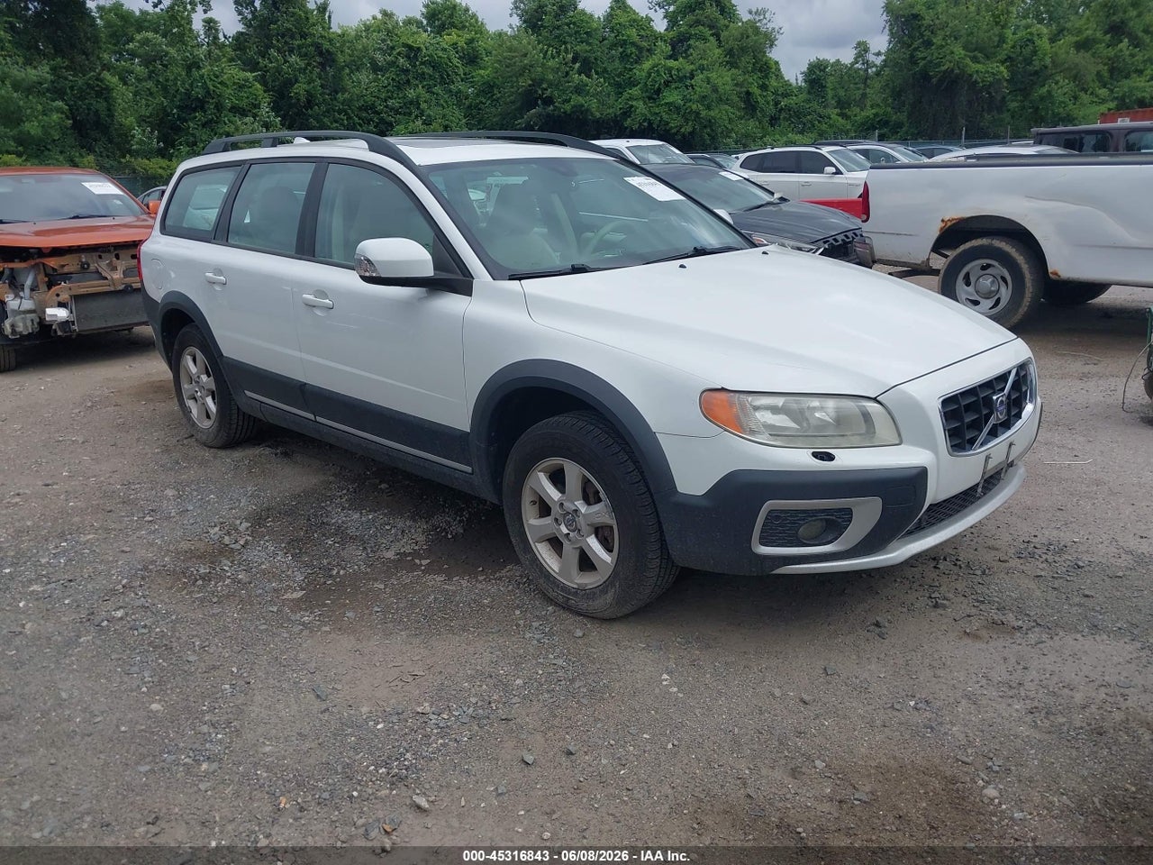 YV4BZ982681****** · 2008 VOLVO XC70 3.2