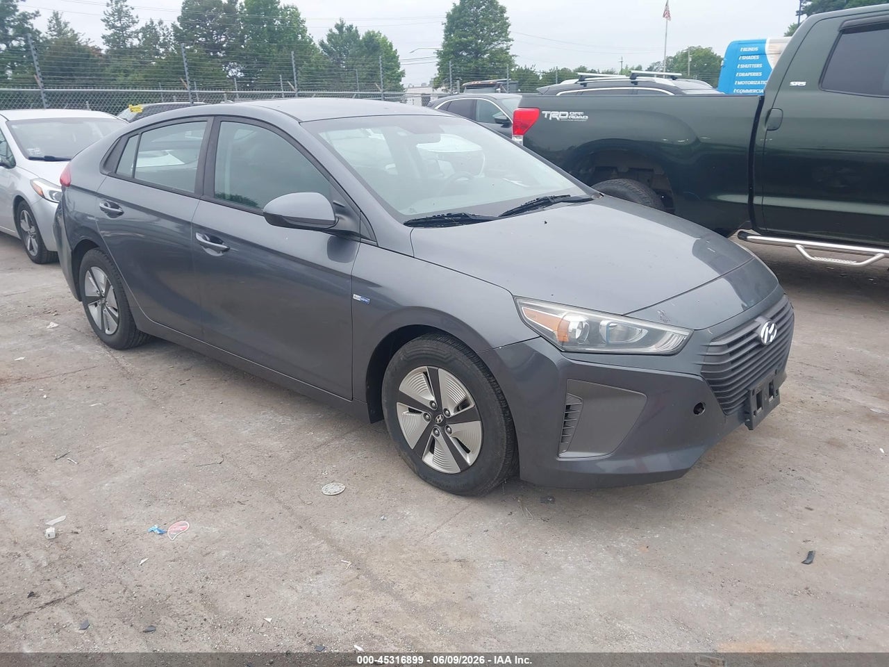 KMHC65LC3KU****** · 2019 HYUNDAI IONIQ HYBRID BLUE