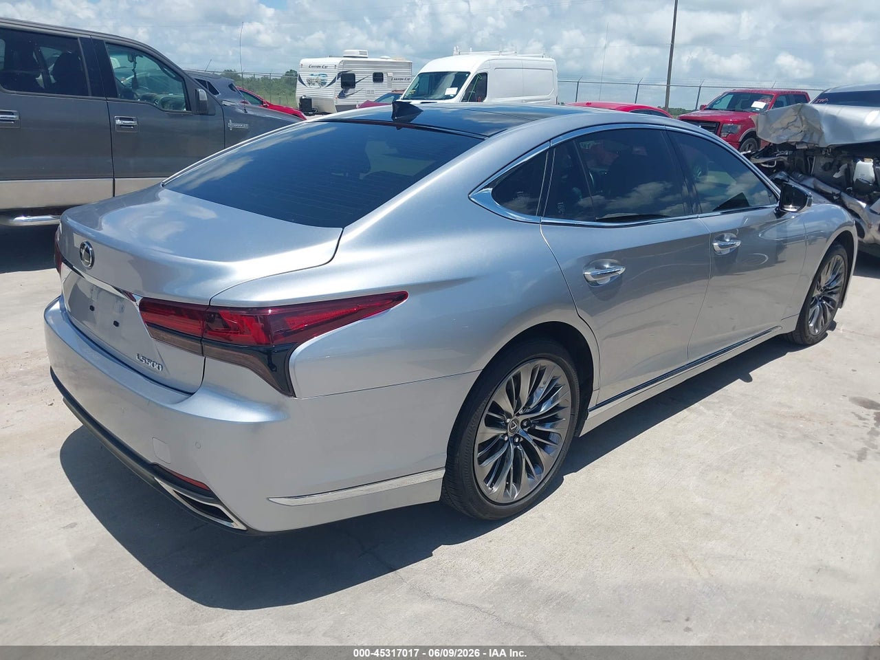 2023 LEXUS LS 500   · 4/11