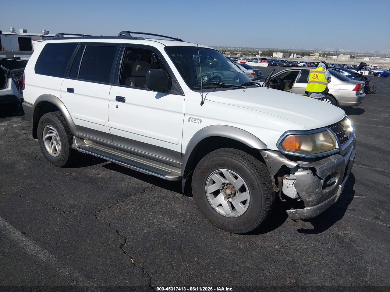 JA4MT31H7YP****** · 2000 MITSUBISHI MONTERO SPORT LS/XLS