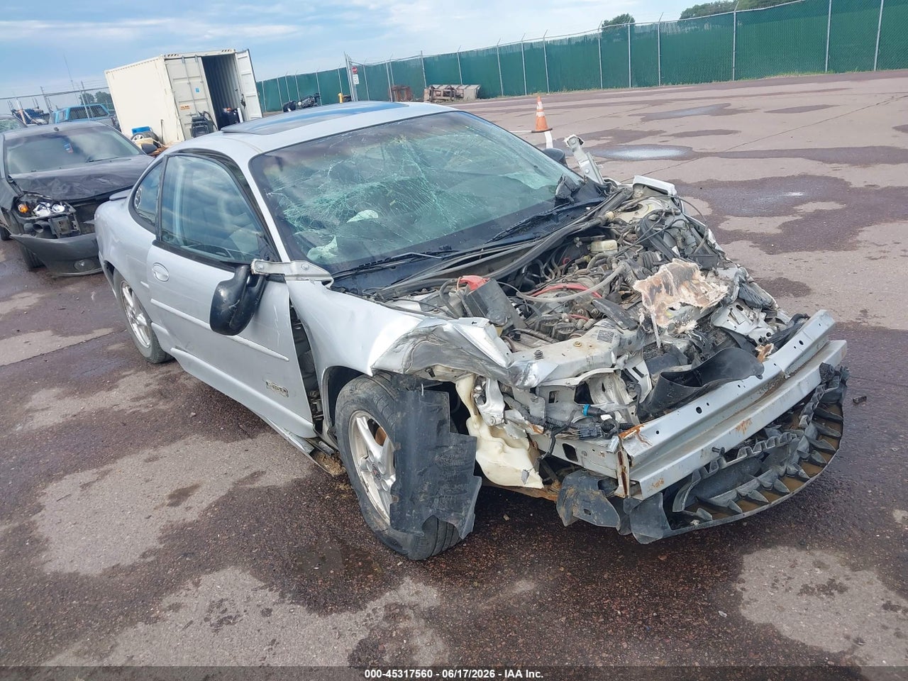1G2WR12141F****** · 2001 PONTIAC GRAND PRIX GTP