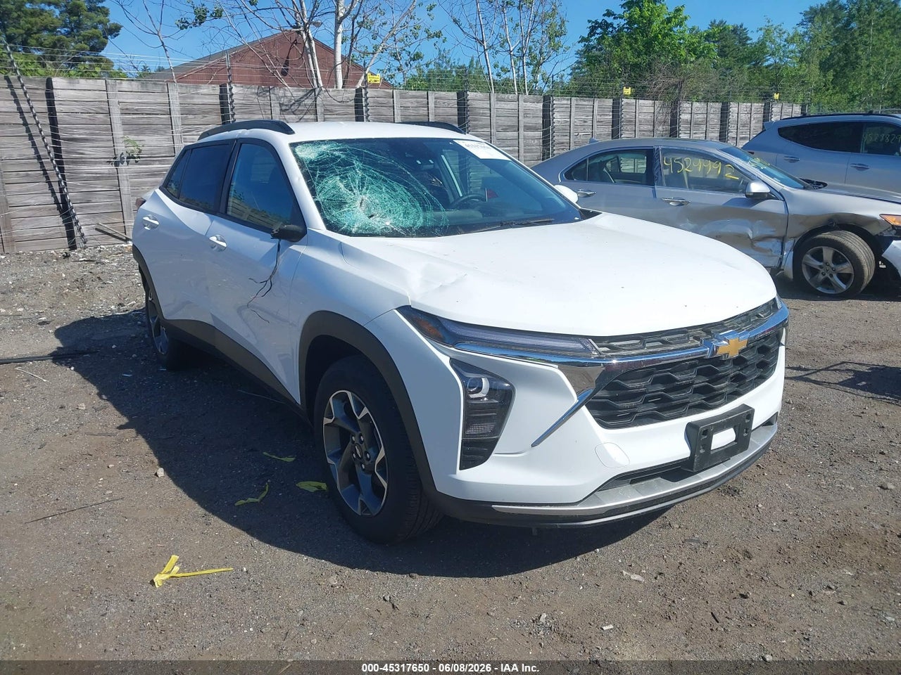 KL77LHE20RC****** · 2024 CHEVROLET TRAX FWD LT
