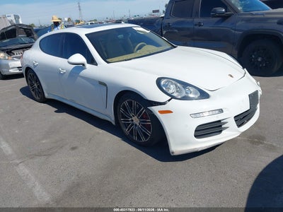 WP0AA2A7XFL****** · 2015 PORSCHE PANAMERA 4