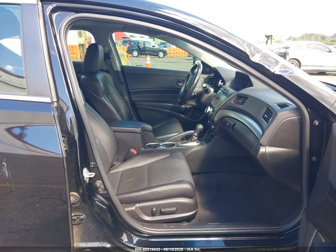 2017 ACURA ILX PREMIUM PACKAGE/TECHNOLOGY PLUS PACKAGE · 5/11