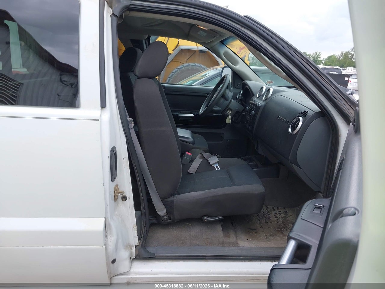 2007 MITSUBISHI RAIDER LS · 5/11