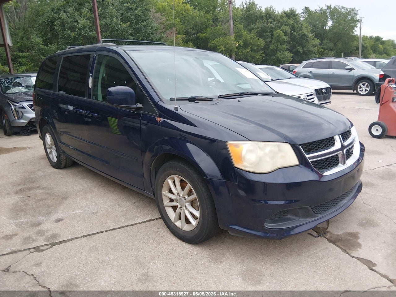 2C4RDGCG8ER****** · 2014 DODGE GRAND CARAVAN SXT