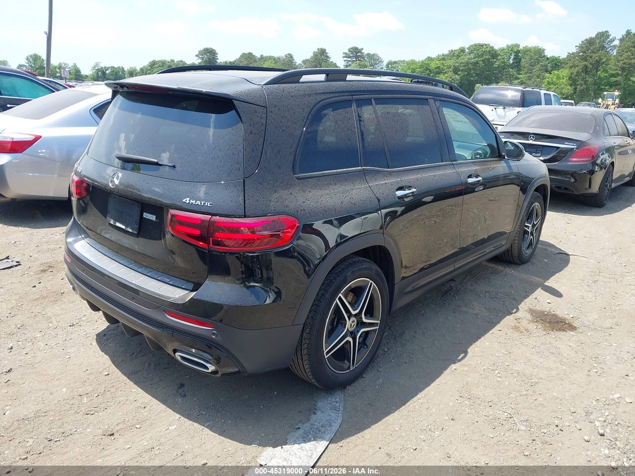 2025 MERCEDES-BENZ GLB 250 4MATIC · 4/11
