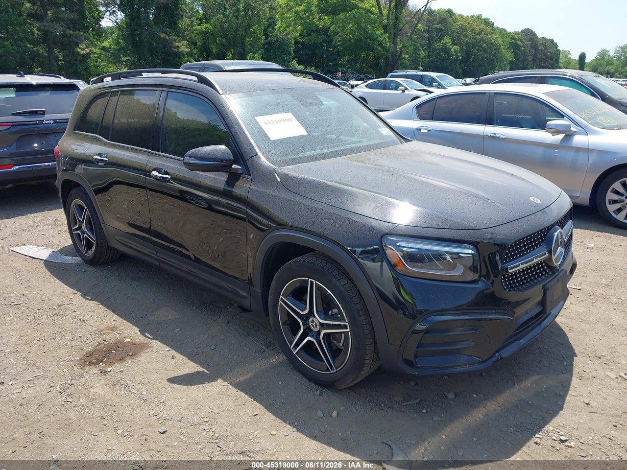 W1N4M4HB7SW****** · 2025 MERCEDES-BENZ GLB 250 4MATIC