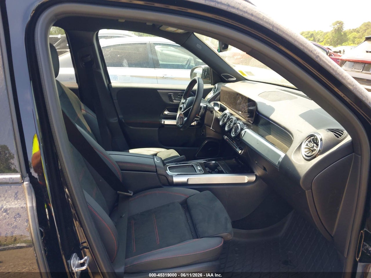 2025 MERCEDES-BENZ GLB 250 4MATIC · 5/11
