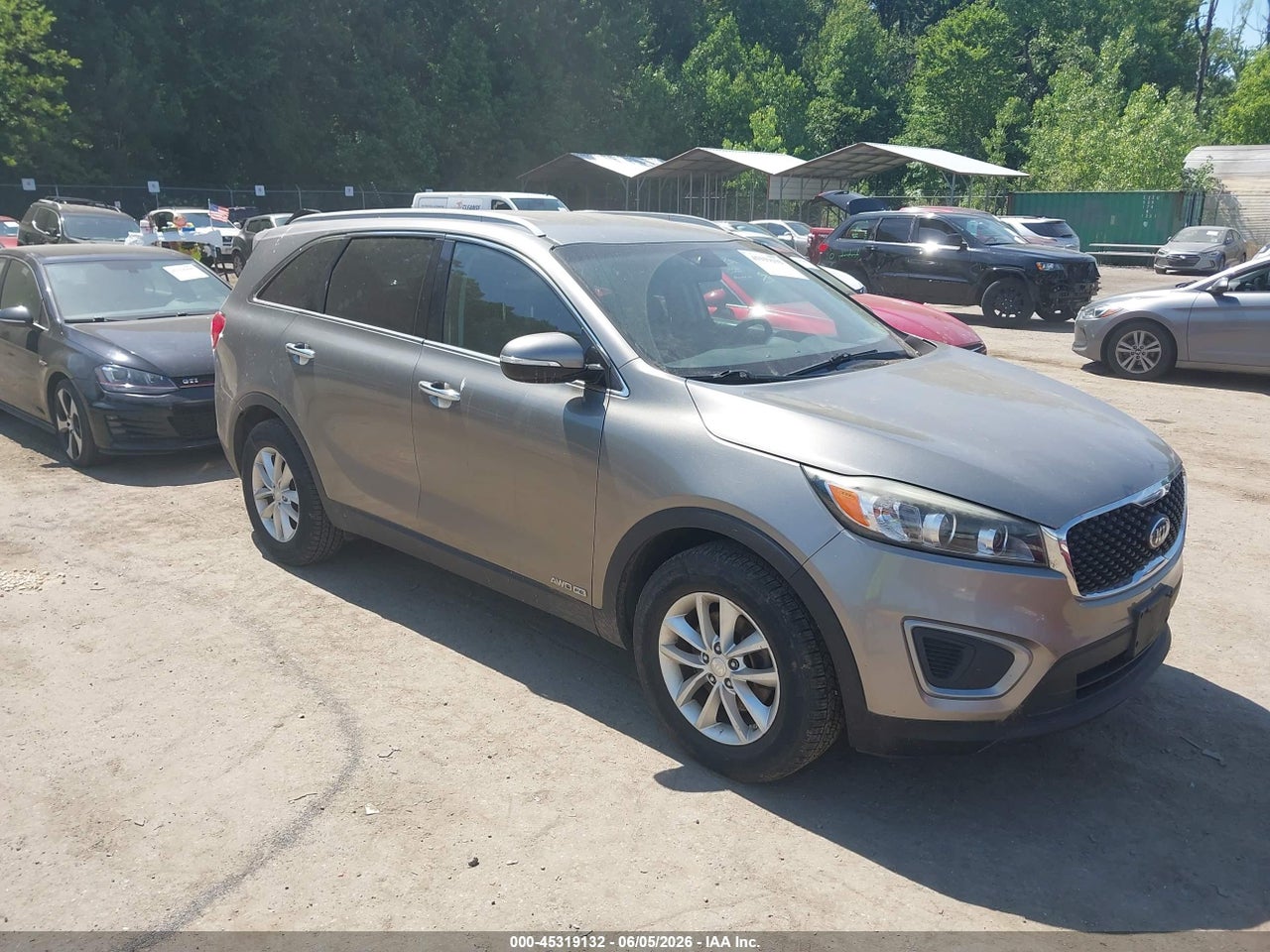 5XYPGDA52GG****** · 2016 KIA SORENTO 3.3L LX