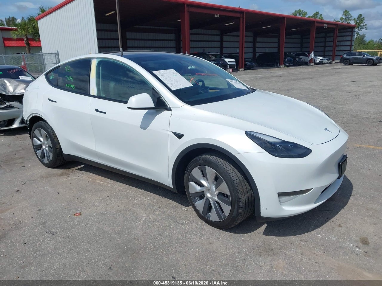 7SAYGDEEXRA****** · 2024 TESLA MODEL Y LONG RANGE DUAL MOTOR ALL-WHEEL DRIVE
