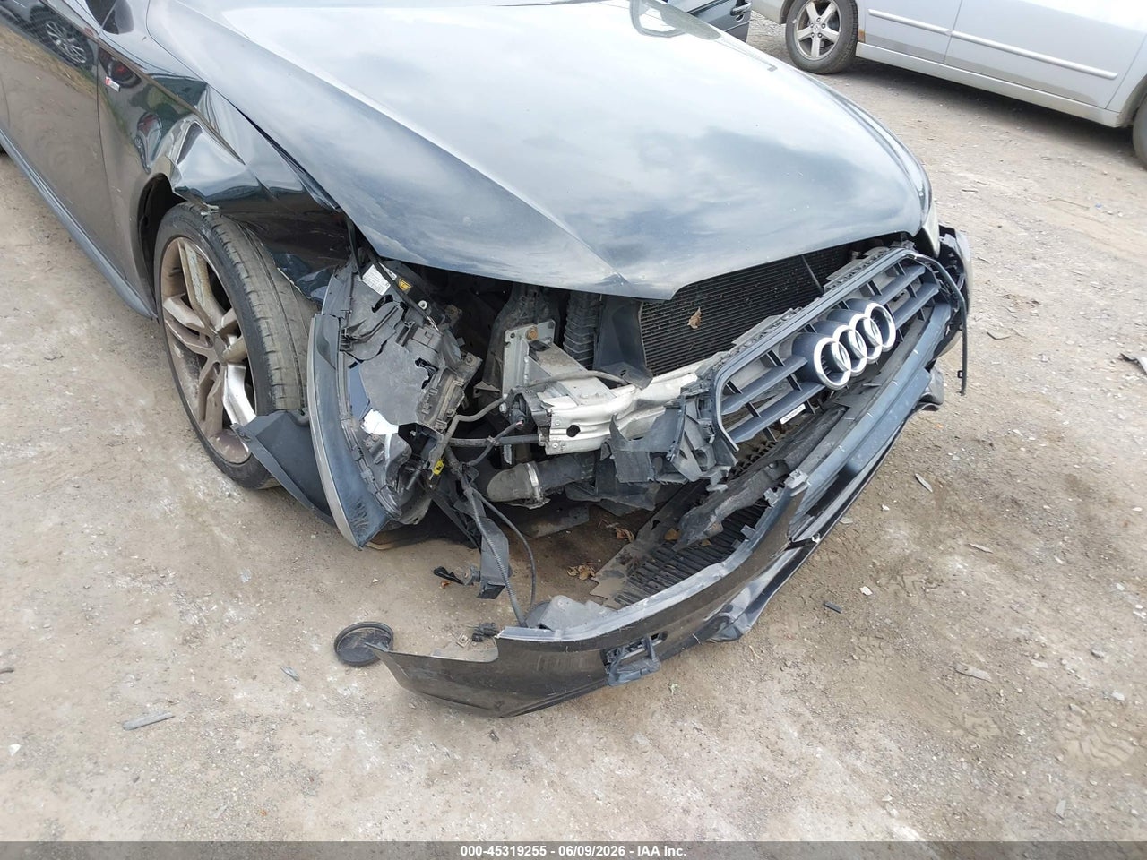 2016 AUDI A4 2.0T PREMIUM · 6/11