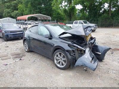 7SAYGDEE5RF****** · 2024 TESLA MODEL Y LONG RANGE DUAL MOTOR ALL-WHEEL DRIVE