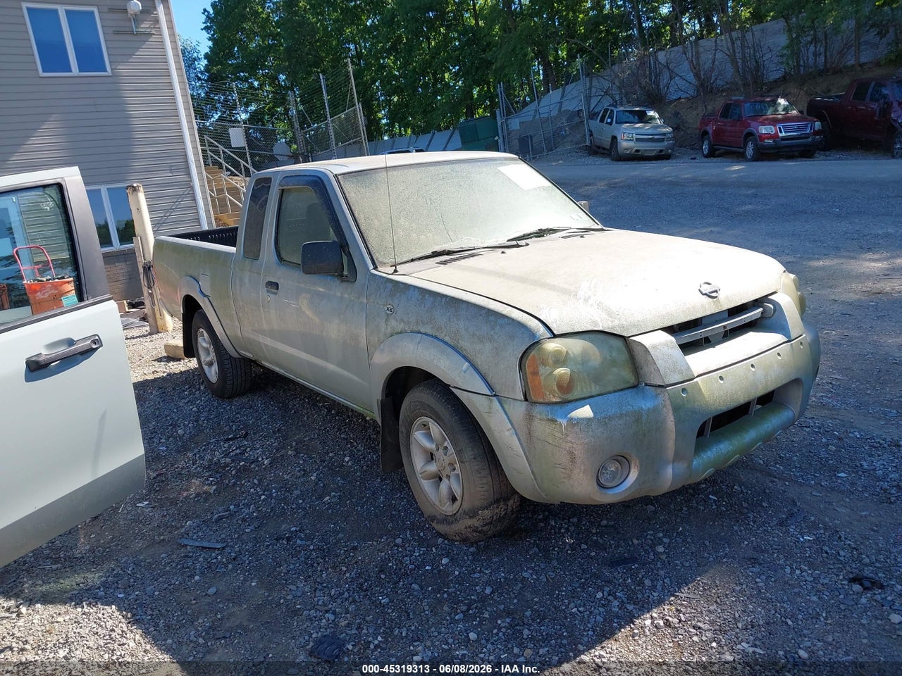 1N6DD26S41C****** · 2001 NISSAN FRONTIER XE