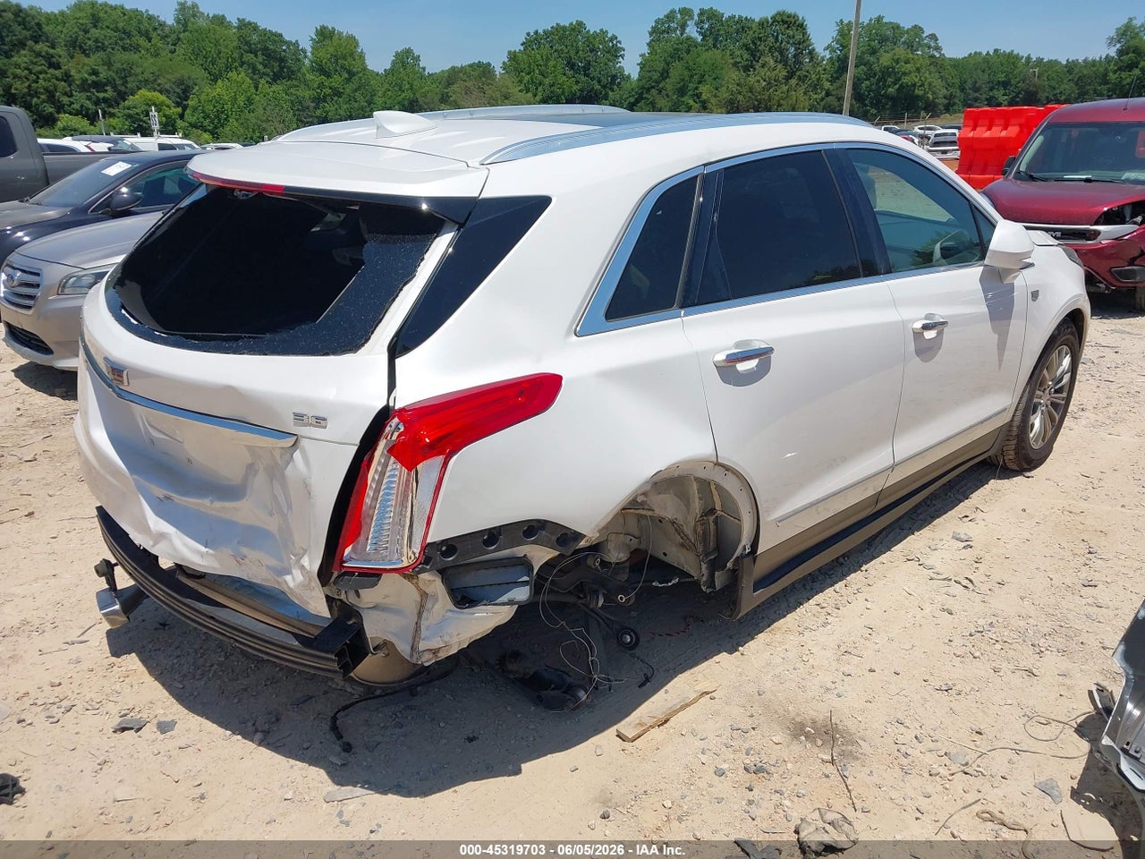 2017 CADILLAC XT5 LUXURY · 4/11