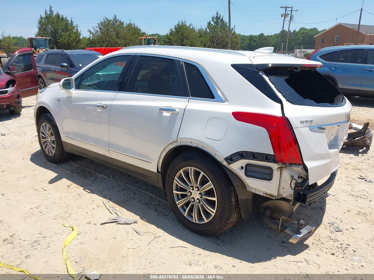 2017 CADILLAC XT5 LUXURY · 3/11