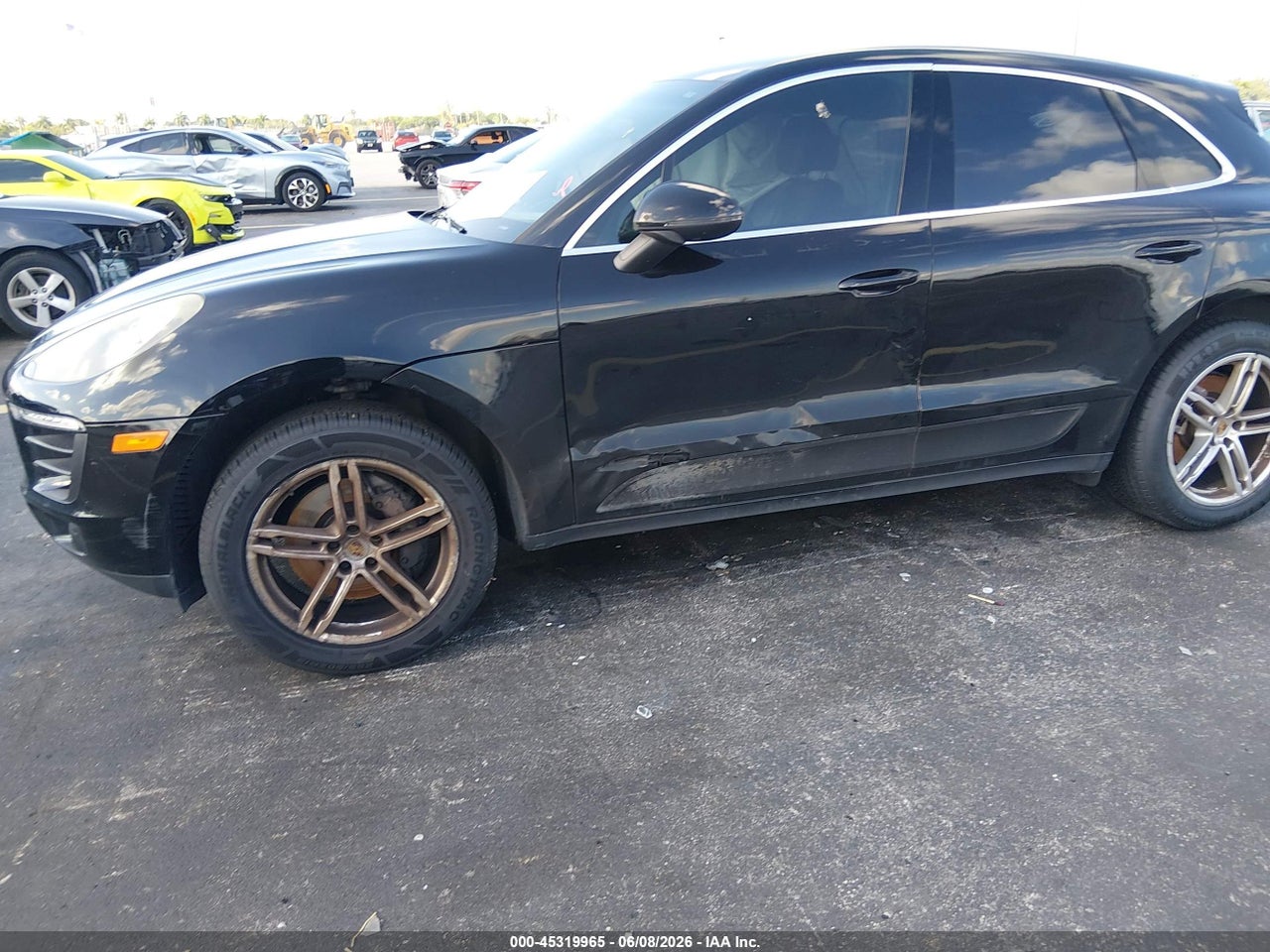 WP1AB2A56GL****** · 2016 PORSCHE MACAN S · 6/11