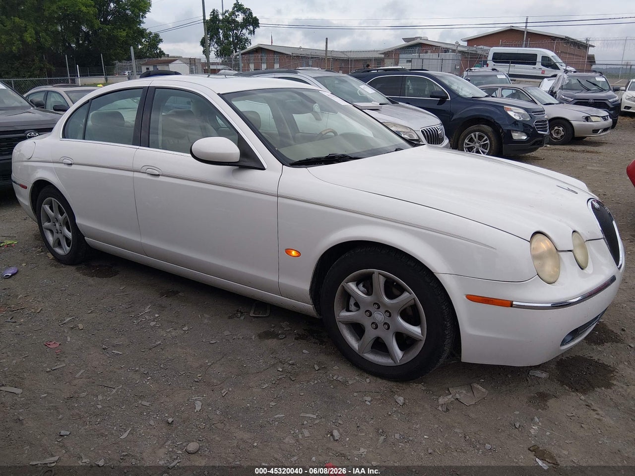 SAJWA01U55H****** · 2005 JAGUAR S-TYPE 4.2L V8