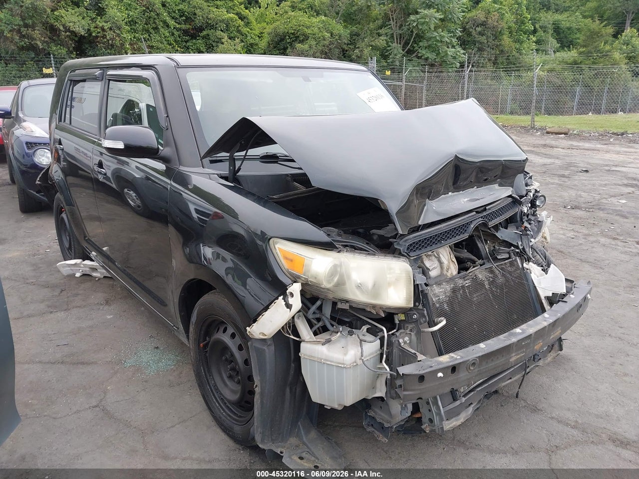 JTLZE4FE6B1****** · 2011 SCION XB