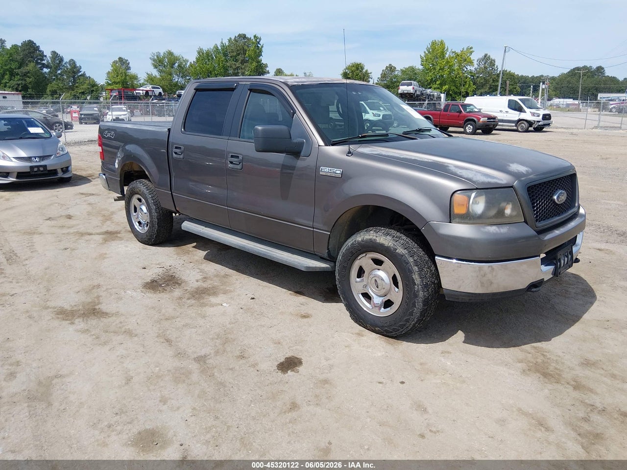 1FTPW14555K****** · 2005 FORD F-150 FX4/LARIAT/XLT