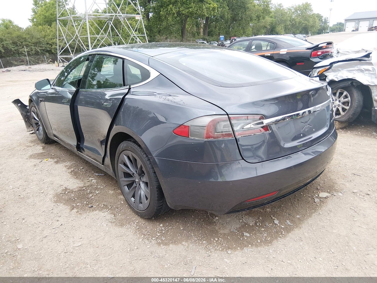 2020 TESLA MODEL S LONG RANGE DUAL MOTOR ALL-WHEEL DRIVE/LONG RANGE PLUS DUAL MOTOR ALL-WHEEL DRIVE · 3/6