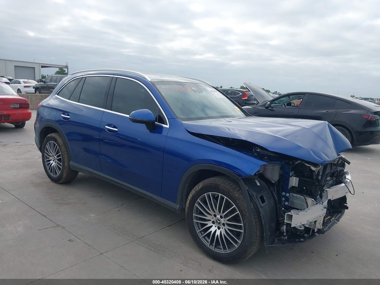 W1NKM4GB9TF****** · 2026 MERCEDES-BENZ GLC 300