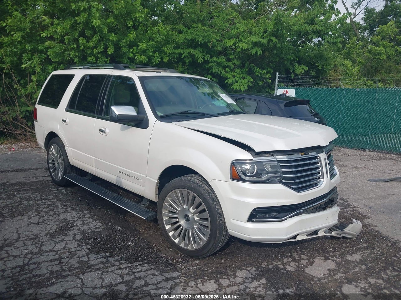 5LMJJ2HT9FE****** · 2015 LINCOLN NAVIGATOR