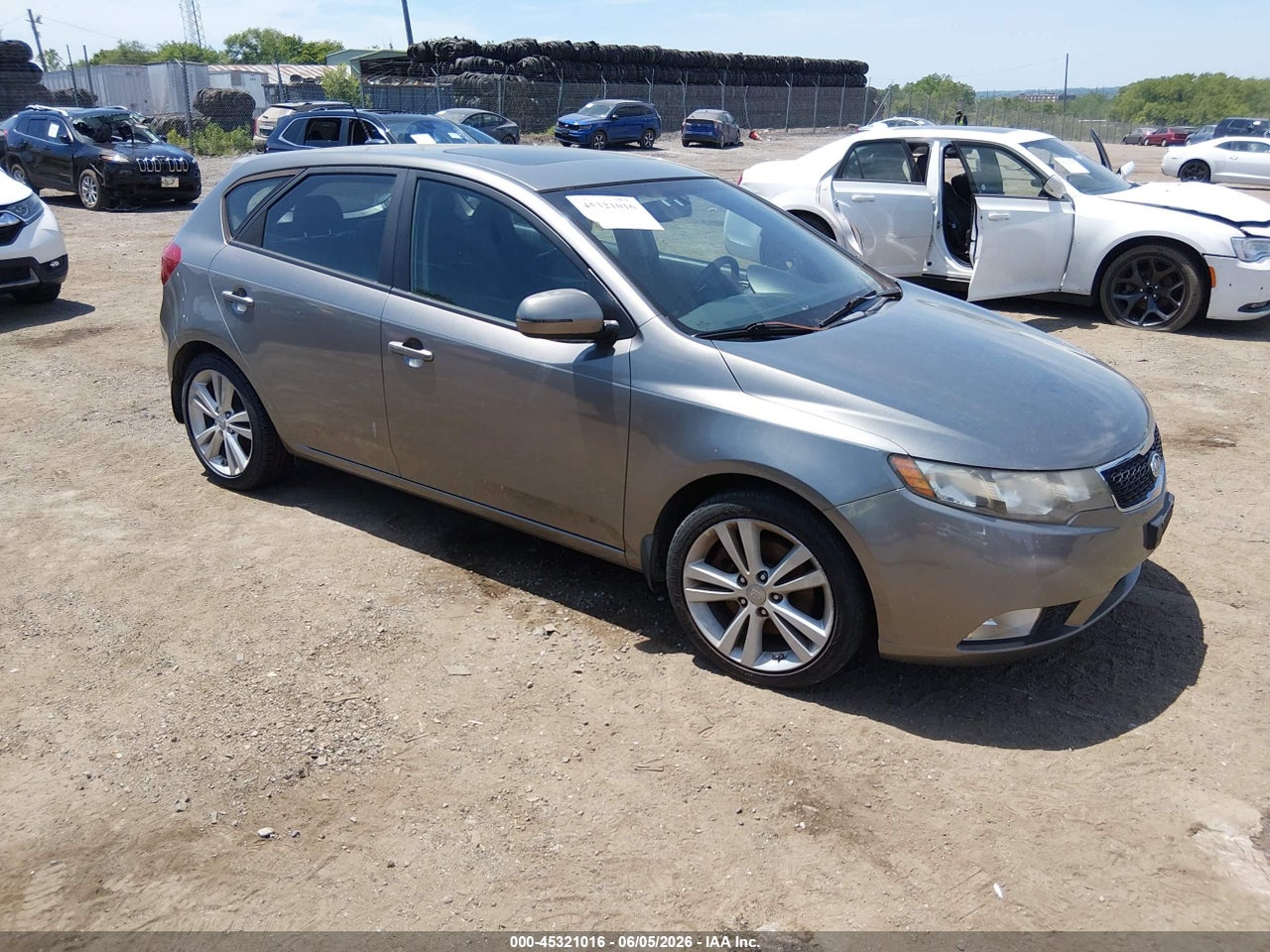 KNAFW5A30B5****** · 2011 KIA FORTE SX