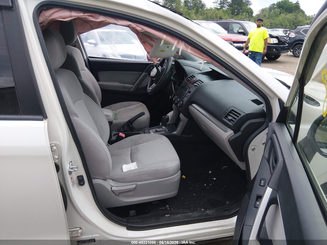 2015 SUBARU FORESTER 2.5I PREMIUM · 5/11