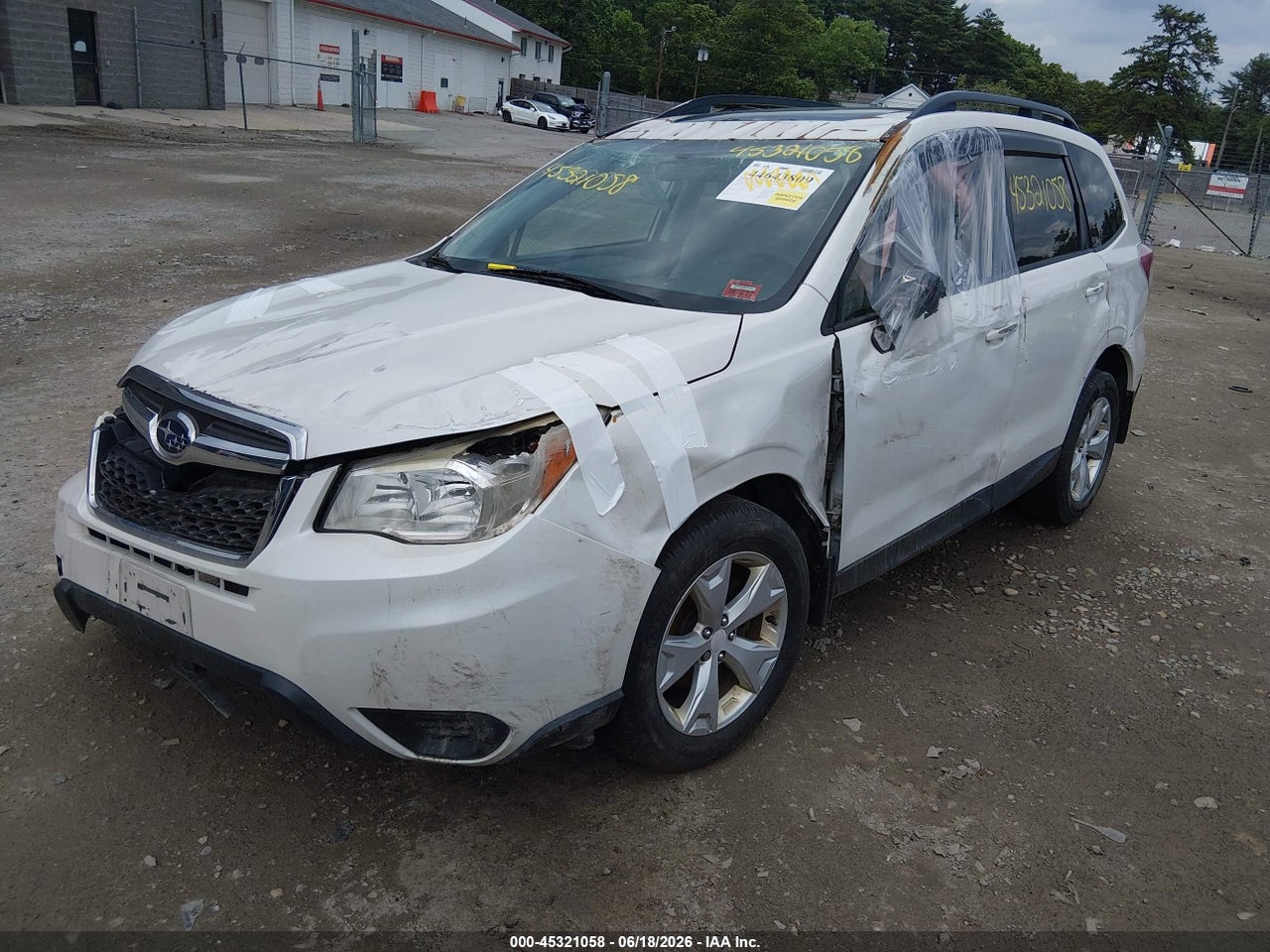 2015 SUBARU FORESTER 2.5I PREMIUM · 2/11