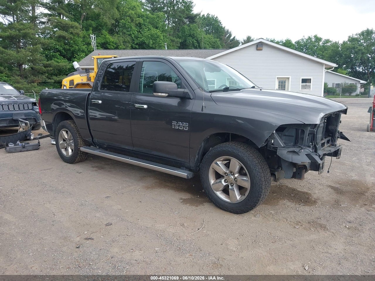 1C6RR7LG2HS****** · 2017 RAM 1500 BIG HORN  4X4 5'7 BOX
